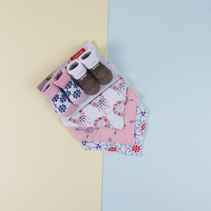 5 Pcs Pink Floral Newborn Set - Bandana Bib And Shoes
