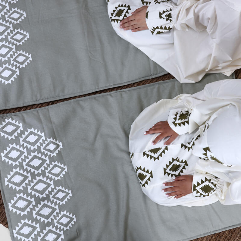 طقم صلاة بتصميم M3-2 (مع خيار تطريز الاسم)