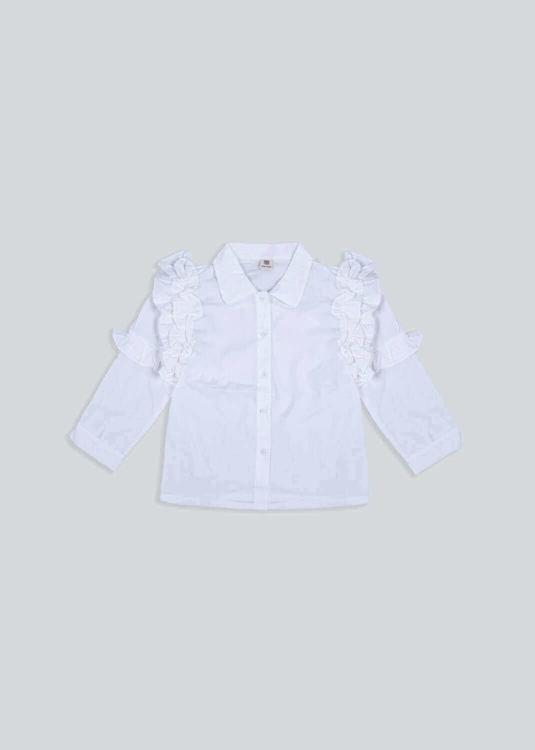 بلوزة بيضاء مع كشكشة على الكتف