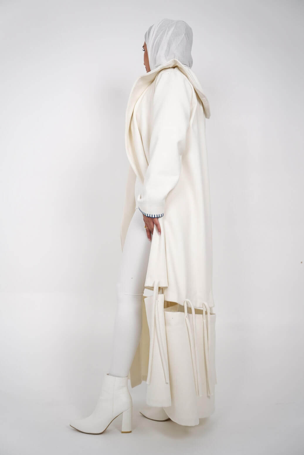 7464 off-white Furwa For Women FW1-23