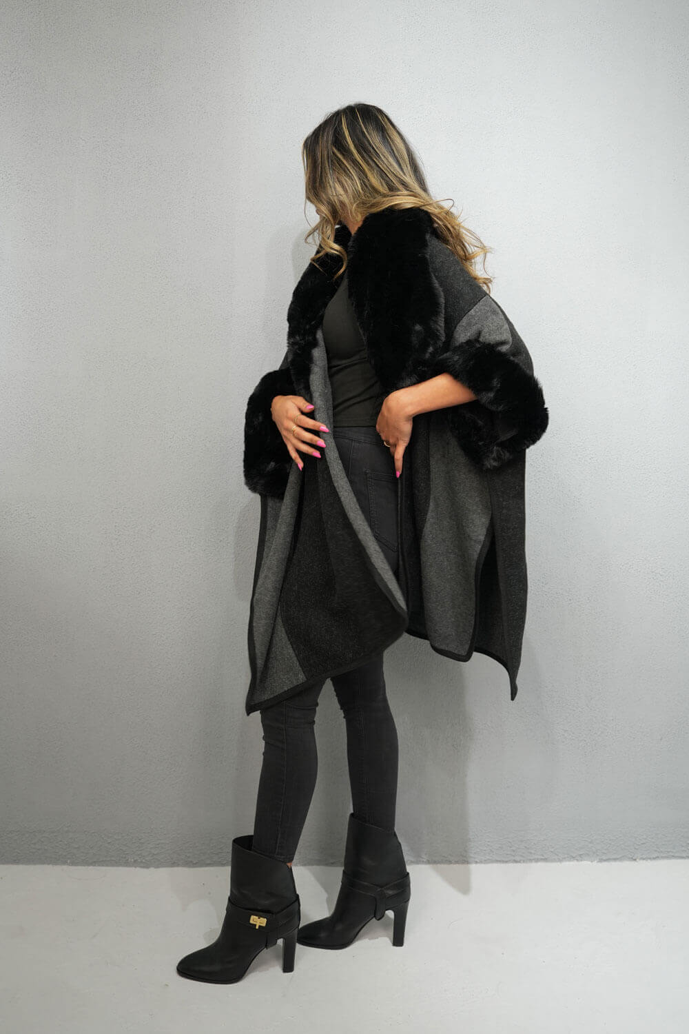 7067 Black Fur Coat For Women