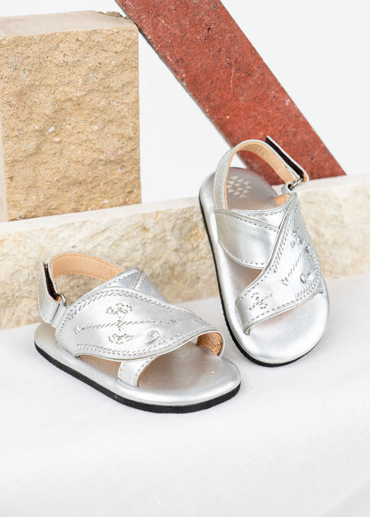 نجدية الجزيرة الفضية للأطفال