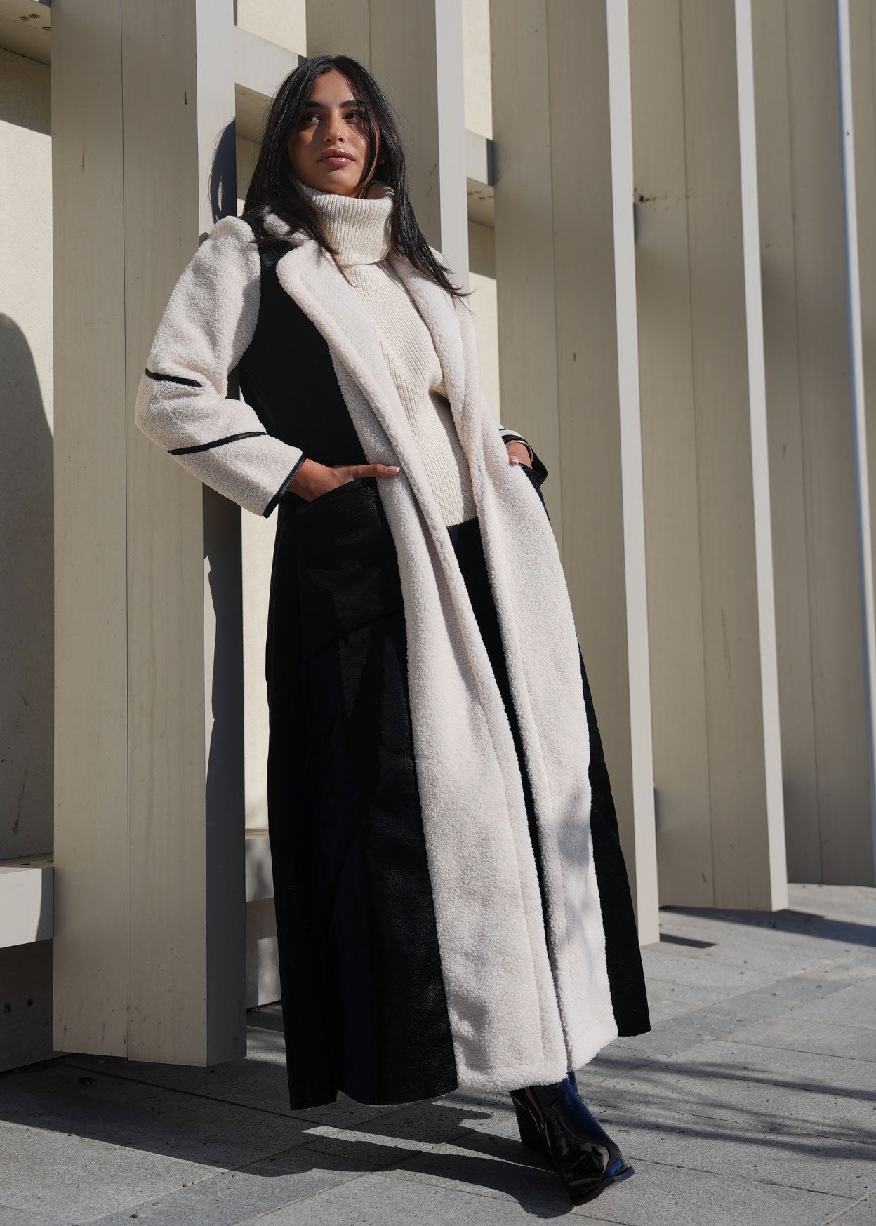 7482 Black Furwa With Side Pockets (Mother Daughter Collection)