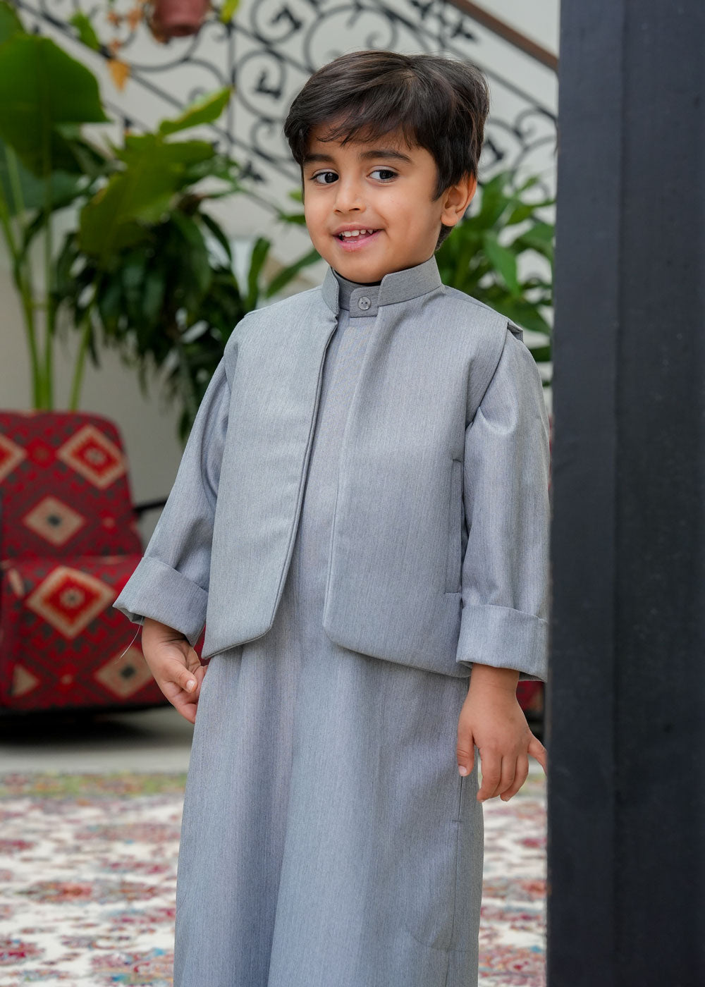 Grey Dishdasha Set With Vest And Bag D4