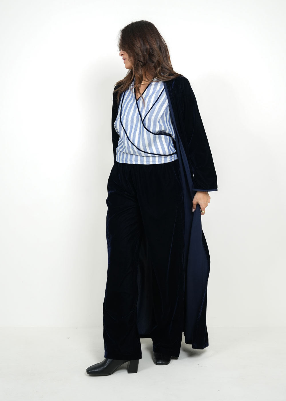 8099 Navy Velvet Daraa Set For Women