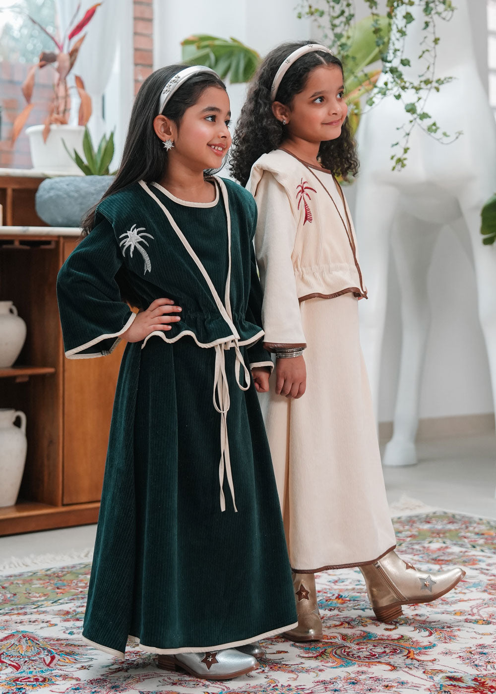 8041 Off White Palm Tree Daraa For Girls