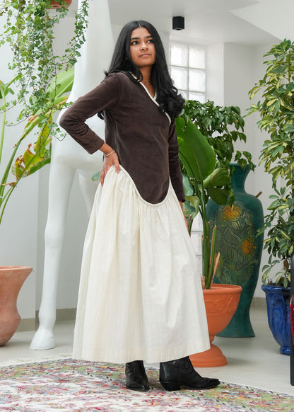 8073 Brown And Off White Velvet Daraa For Women