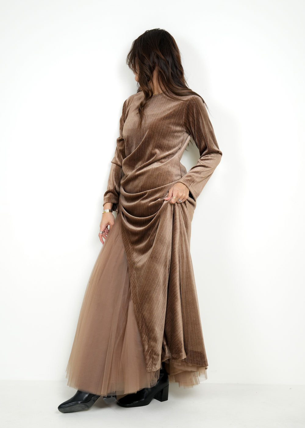 8098 Brown Velvet Daraa Set For Women