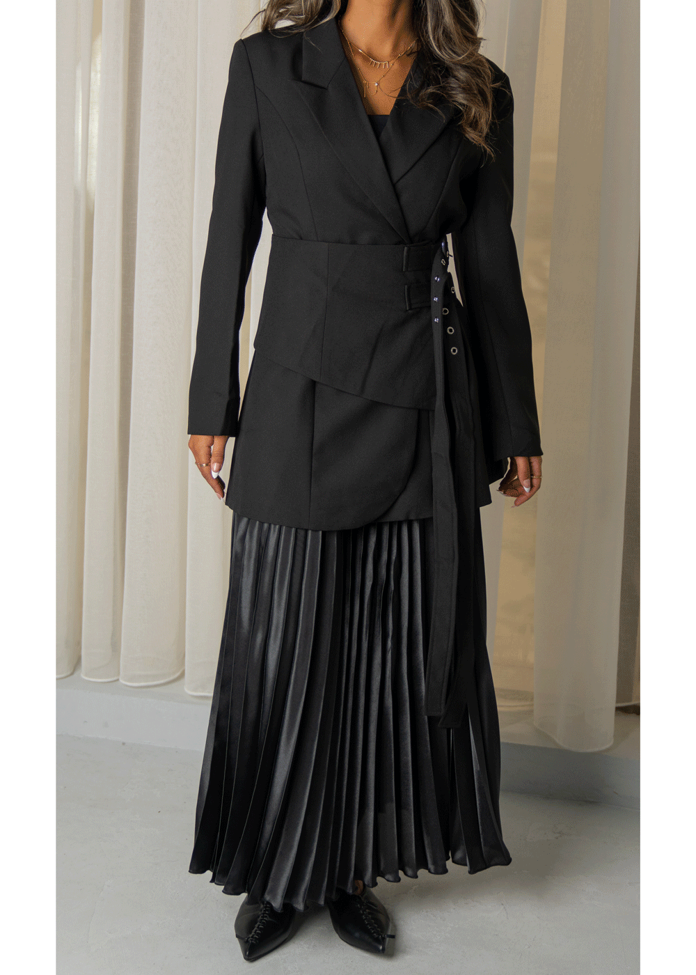 7458 Black Blazer And Skirt Set For Women