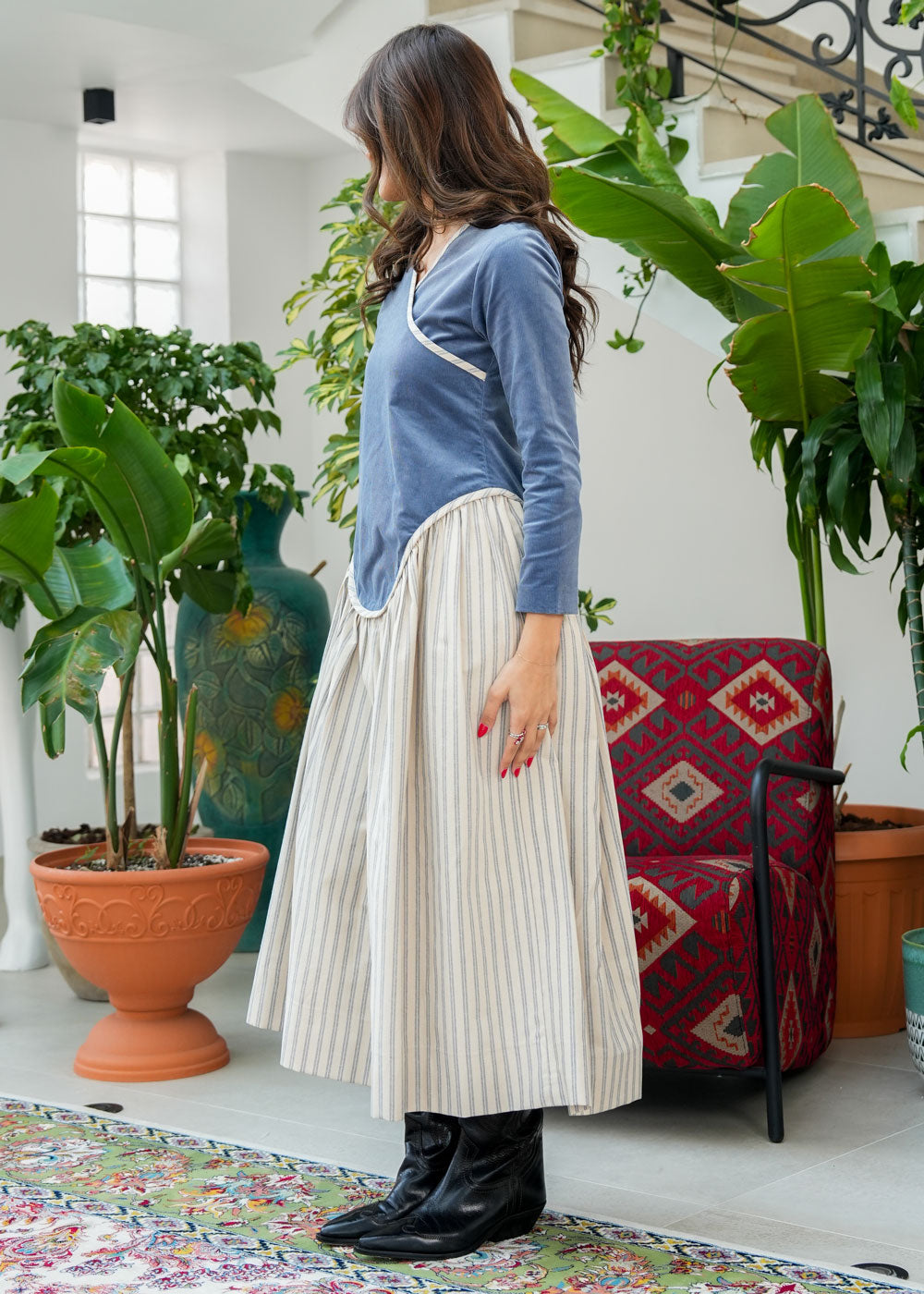 8073 Blue And Beige Velvet Daraa For Women