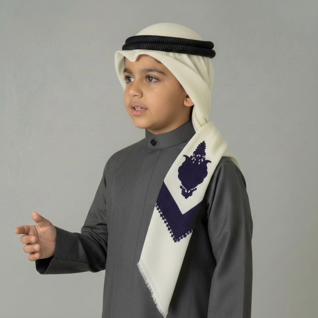 Boy’s Ready-Made Slim Indian White Pattern Wool Shawl With Gahfiya And Agal by Al Jazeera