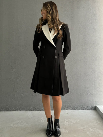 7663 Black And White Collar Coat For Women