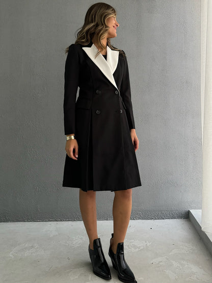 7663 Black And White Collar Coat For Women