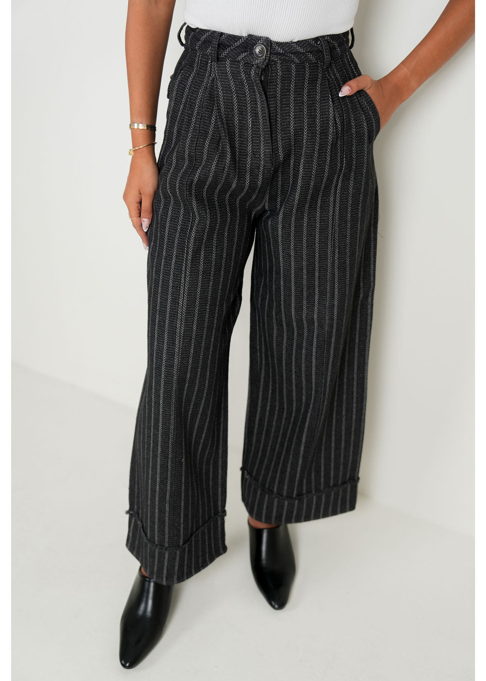 7833 Black Pant For Women