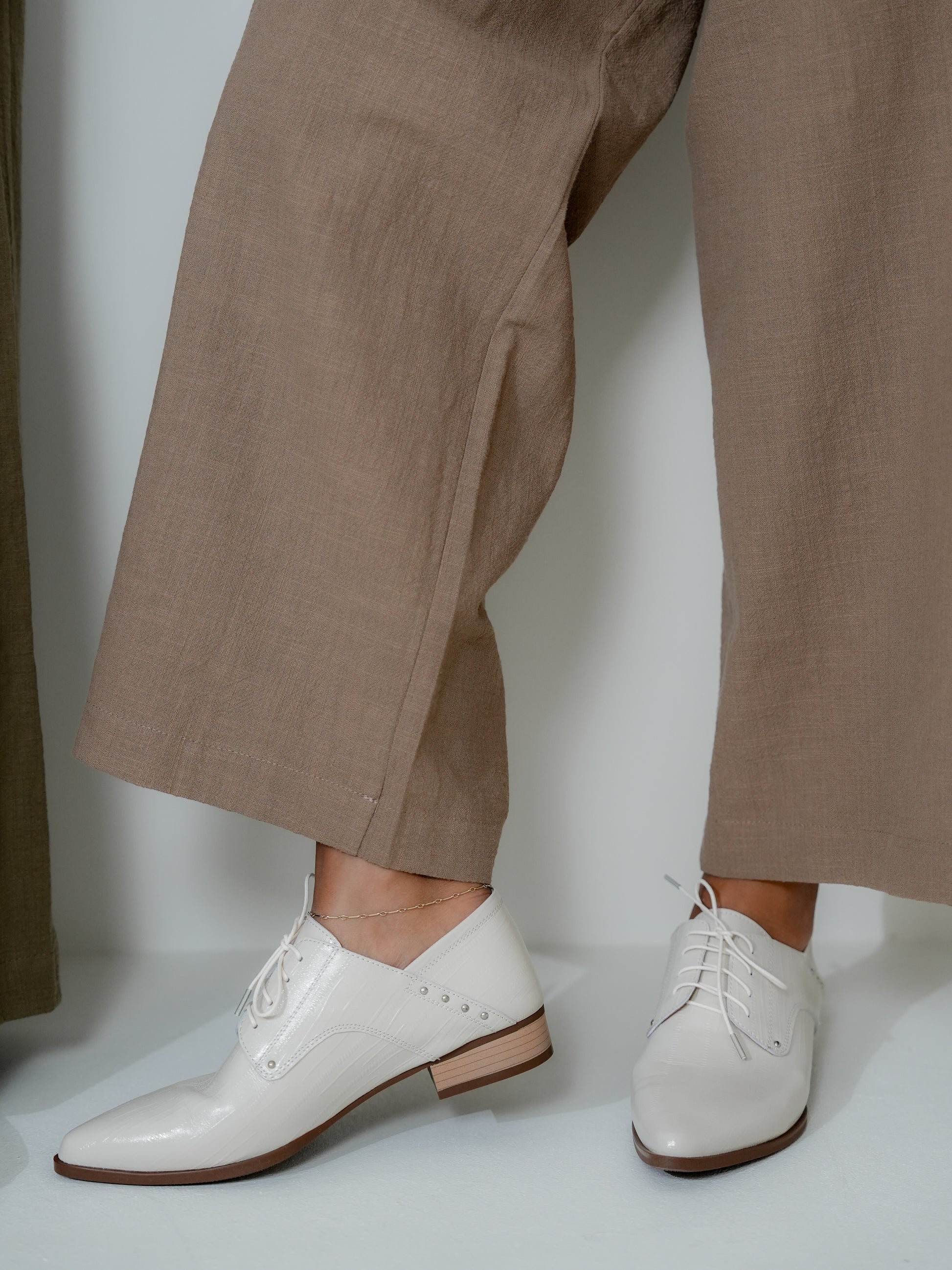 7919 White Shoes For Women