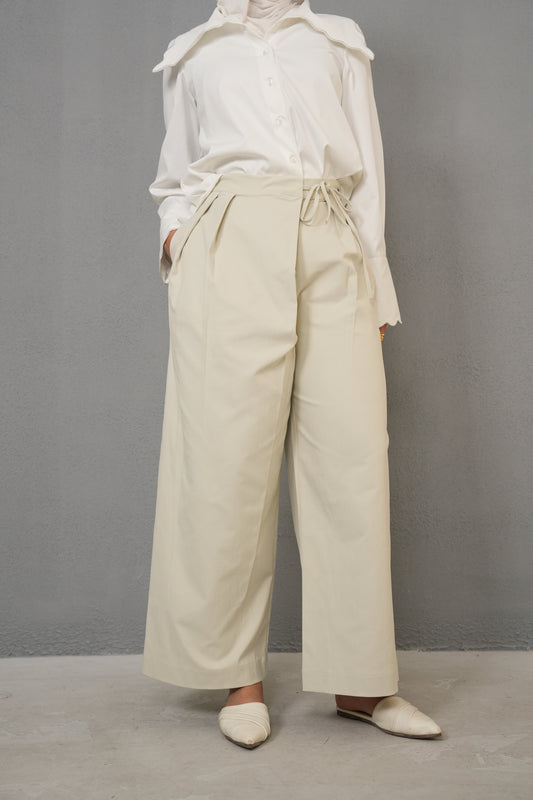 بنطلون أبيض نسائي رقم 7822