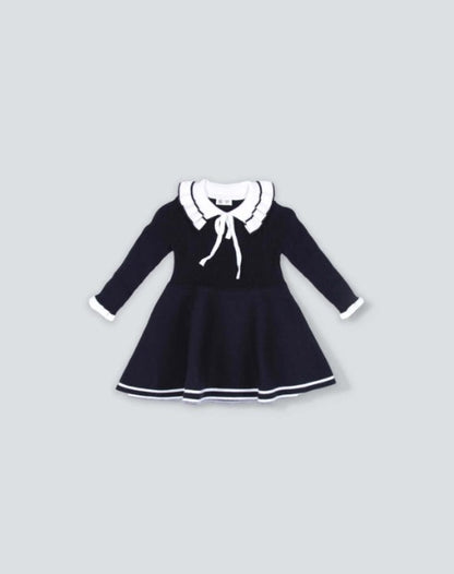 7156 Black And White Collar With Robe For Girls