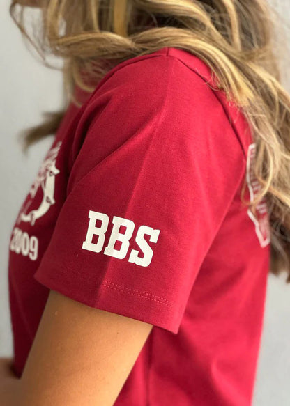 تي شيرت التربية البدنية أحمر اللون للفتيات من كبار السن في مدرسة BBS