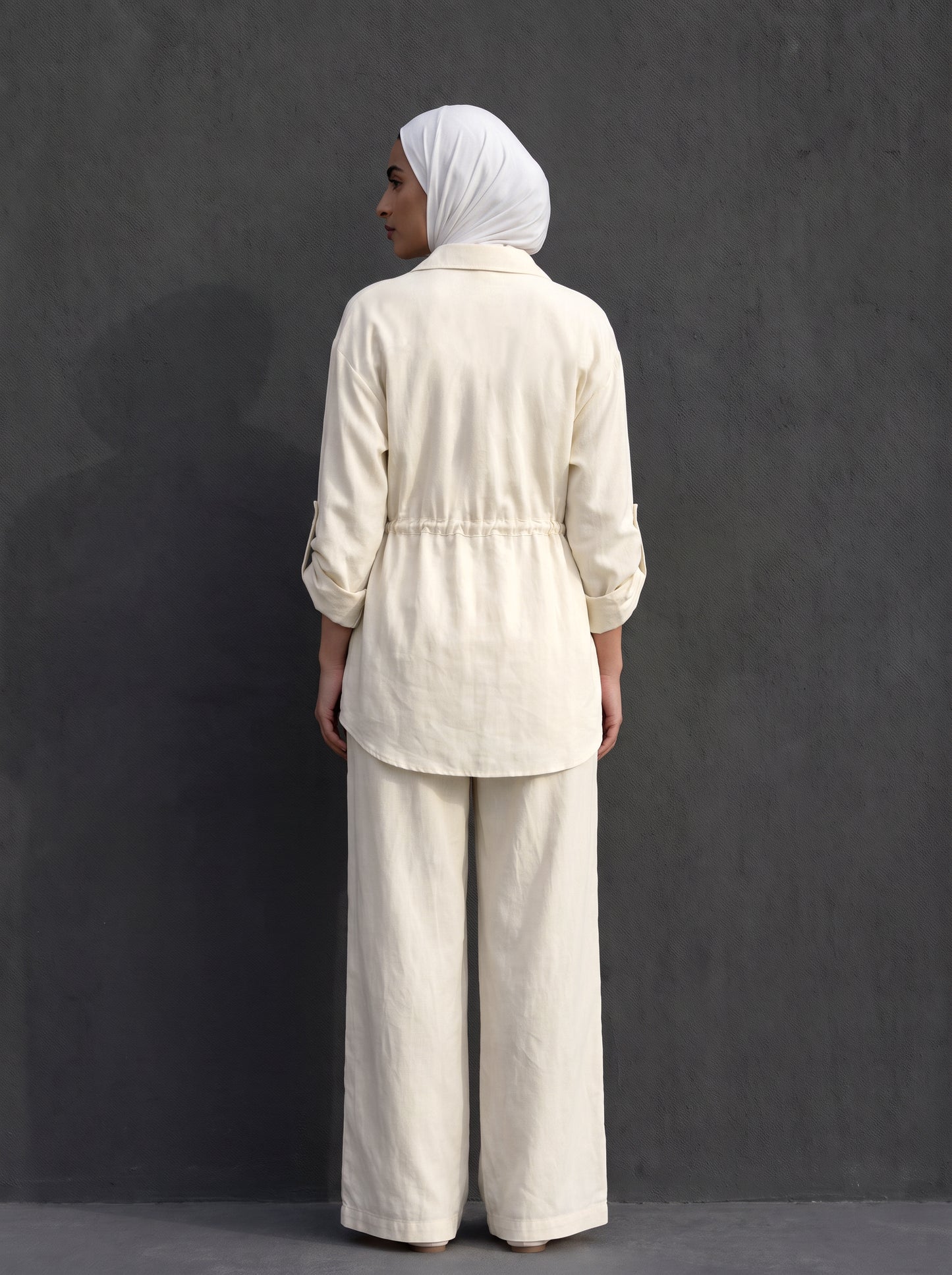 8200 White Shirt And Pants Set For Women