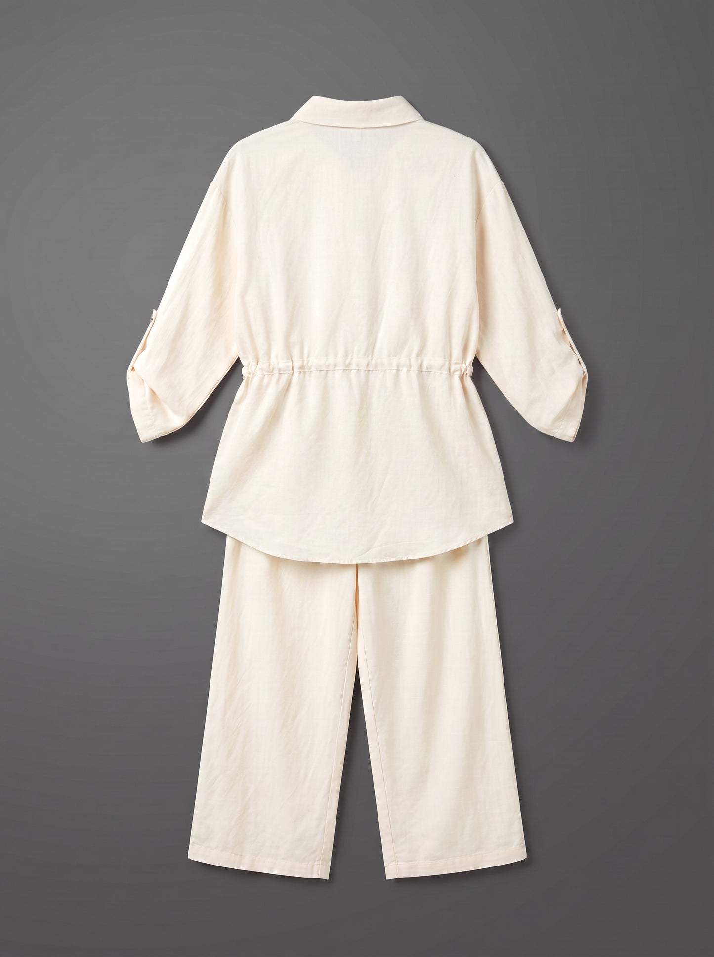 8200 White Shirt And Pants Set For Women