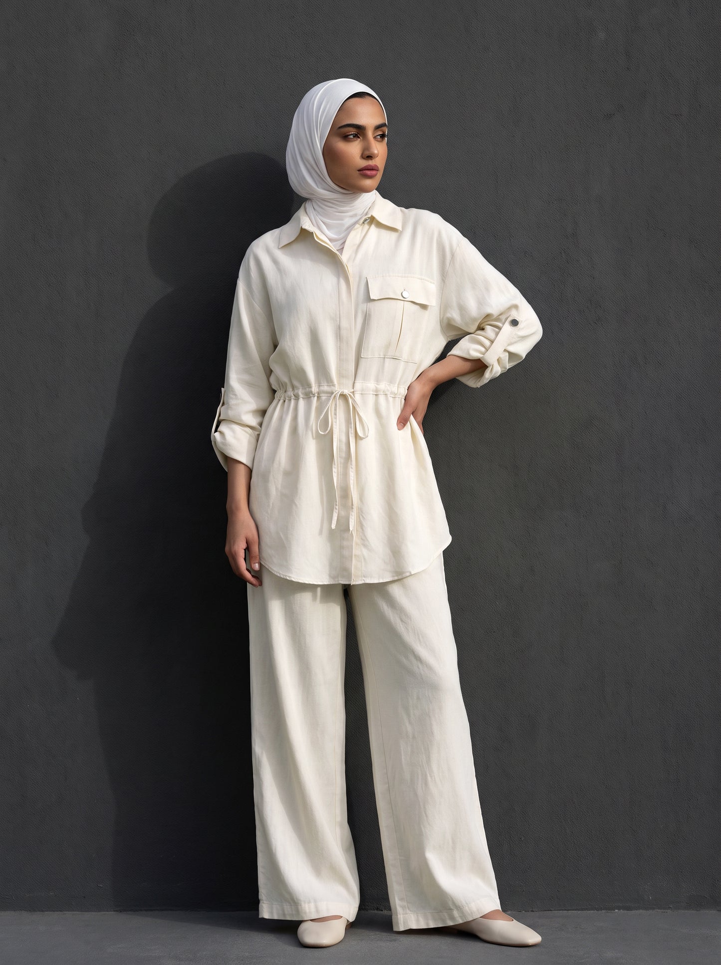 8200 White Shirt And Pants Set For Women