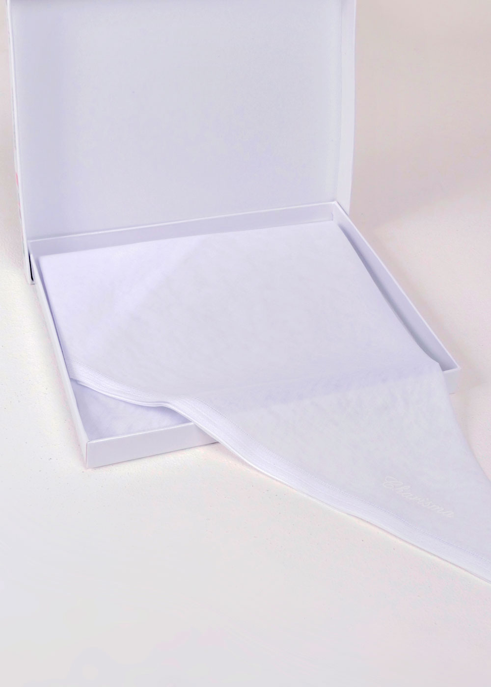 White Ghutra Charisma For Men