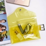 صورة حقيبة خصر شفافة صفراء بناتي