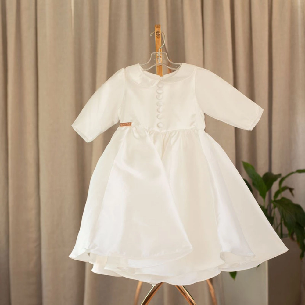 صورة فستان أبيض للبنات - موديل 3