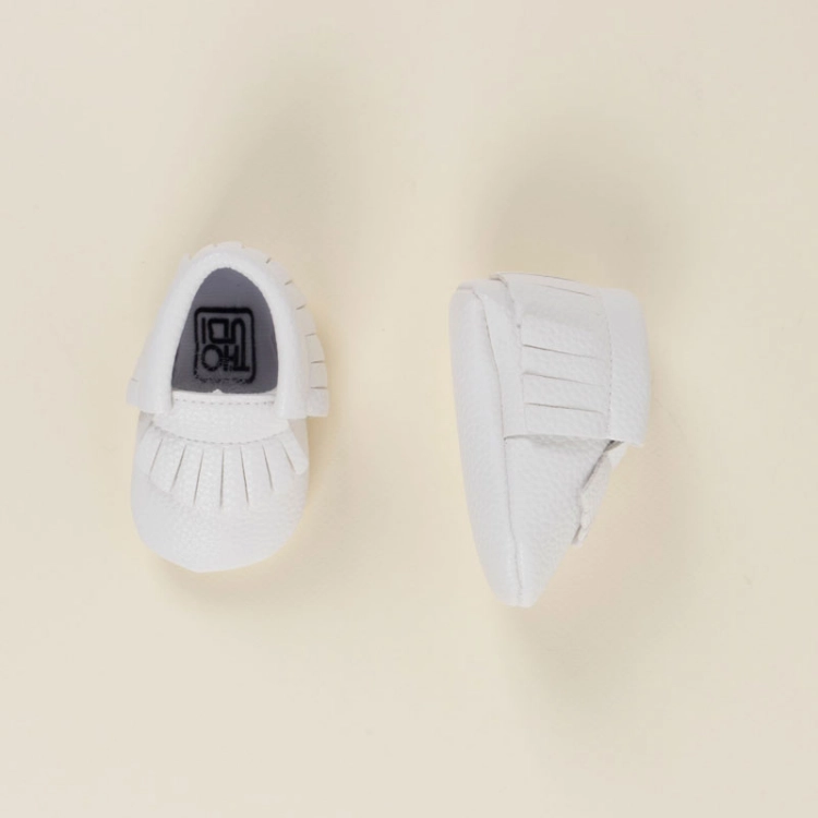 صورة حذاء جلد ناعم أبيض للأطفال (مع امكانية طباعة الاسم)