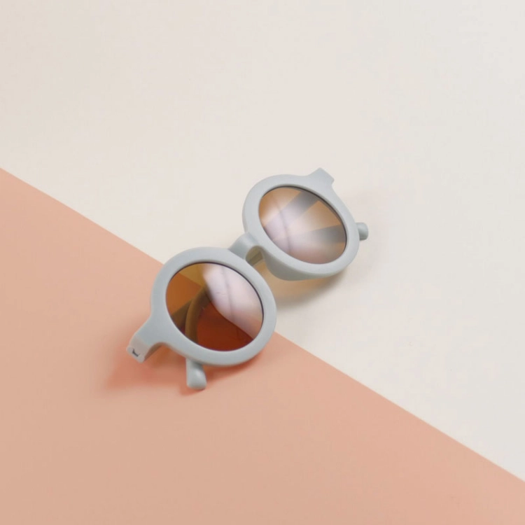 صورة نظارات شمسية بحر التركواز للأطفال