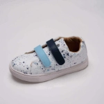 صورة حذاء رياضي أولاد أزرق ماركه tiya