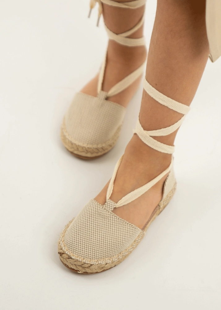 Picture of TIYA Beige Ballet Shoes With Foot Tie Model 3986 For Girls